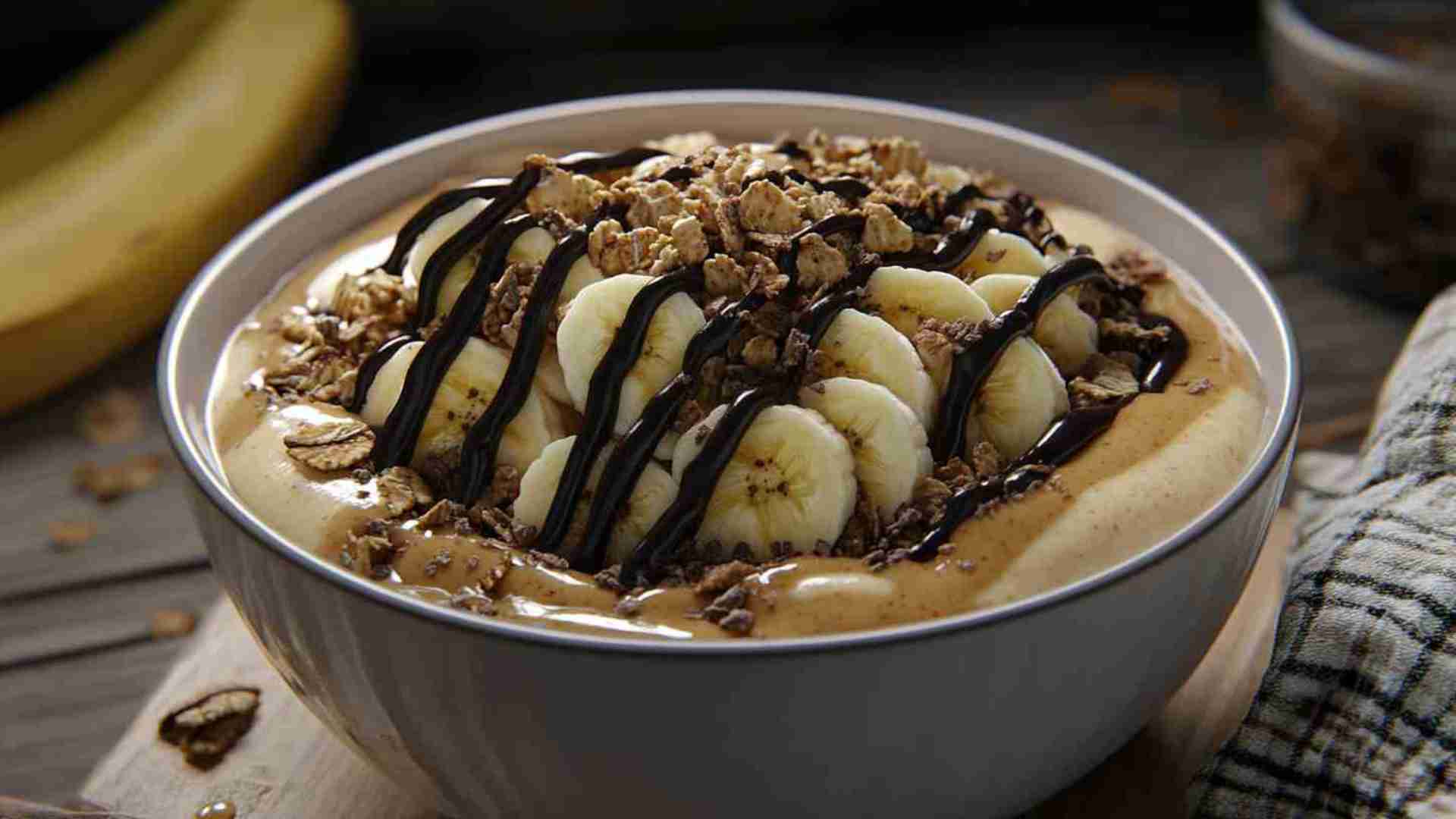 Chocolate Banana Dream Smoothie Bowl