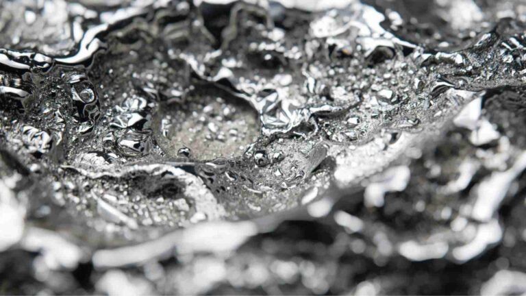 How to take a picture of silver without reflection? 