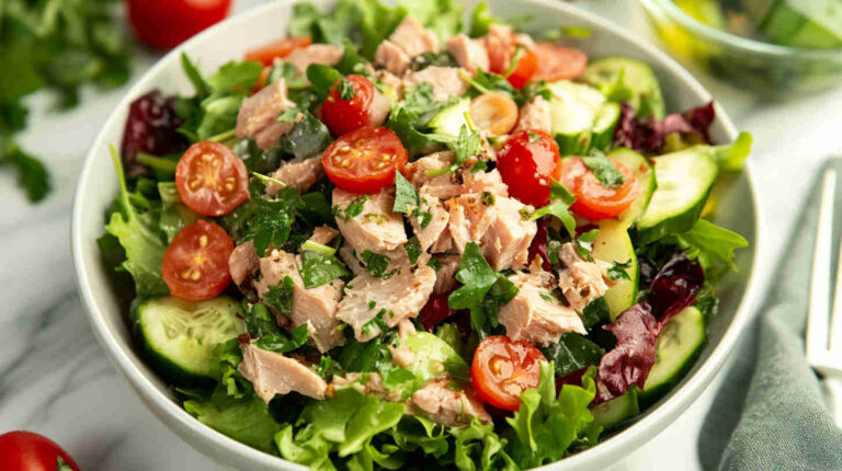 Light and Refreshing La Scala Chopped Salad with Tuna