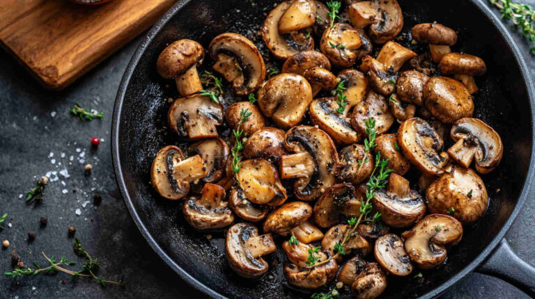 Pan-Seared Button Mushrooms with Thyme